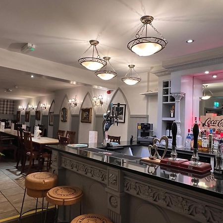 The Bell Shifnal Hotel Buitenkant foto