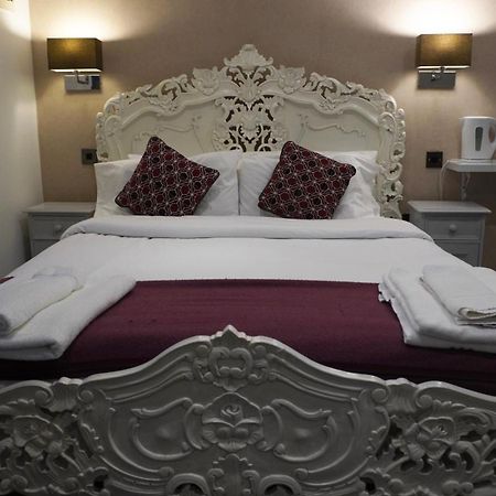 The Bell Shifnal Hotel Buitenkant foto
