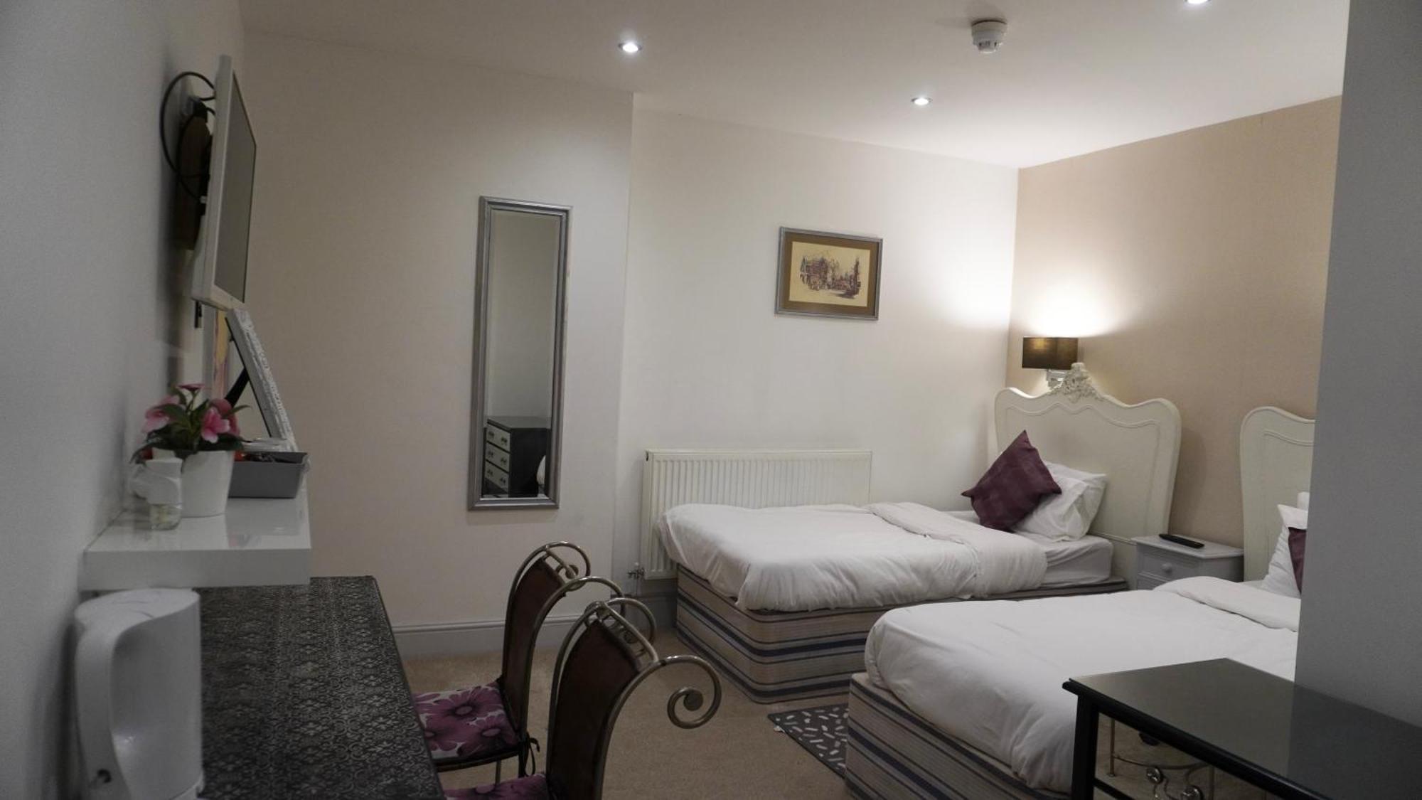 The Bell Shifnal Hotel Buitenkant foto